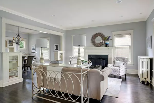 2855 James AVE S, Minneapolis, MN 55408