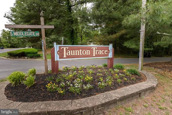 8 REGENT CT, Medford, NJ 08055