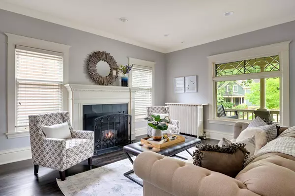 2855 James AVE S, Minneapolis, MN 55408