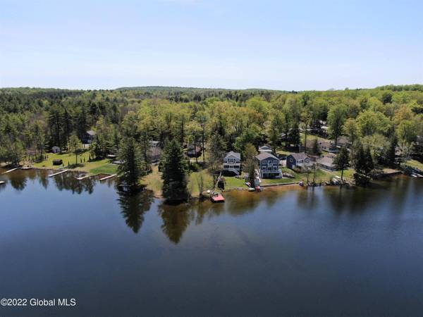 3045 E South Shore  DR, Galway, NY 12074