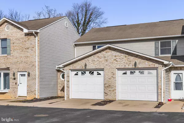 211 WATERBROOK CT, Woodstock, VA 22664