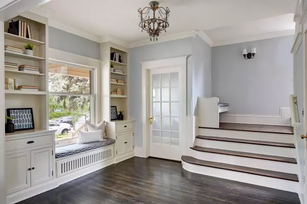 2855 James AVE S, Minneapolis, MN 55408