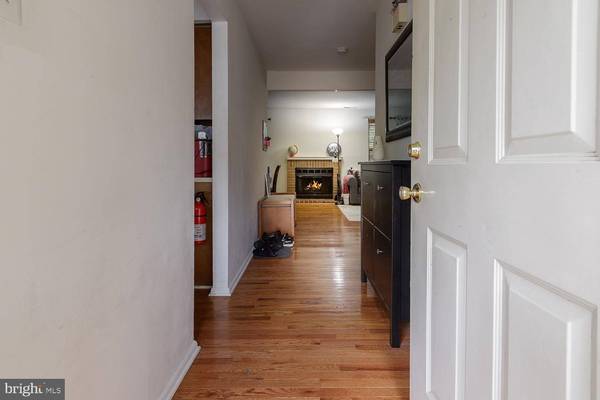 8 REGENT CT, Medford, NJ 08055