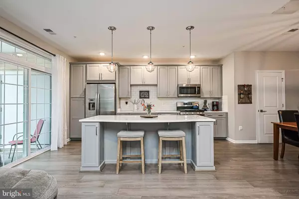 23286 SOUTHDOWN MANOR TER #106