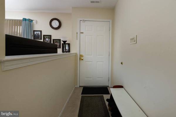 300 FOUNTAIN HALL CT, Mount Laurel, NJ 08054