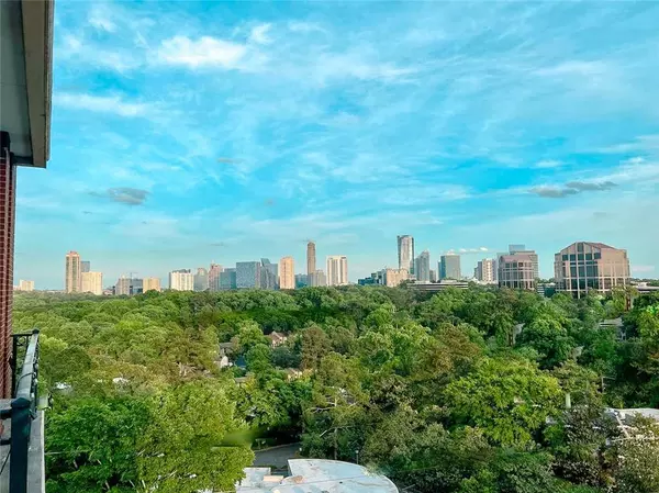 3820 Roswell RD NE #902, Atlanta, GA 30342