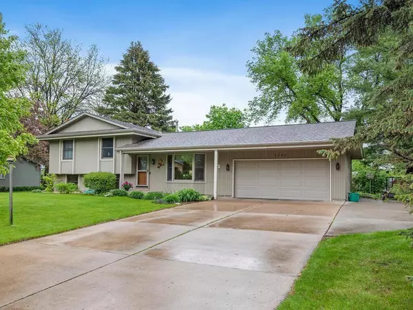 3740 Trenton LN N, Plymouth, MN 55441