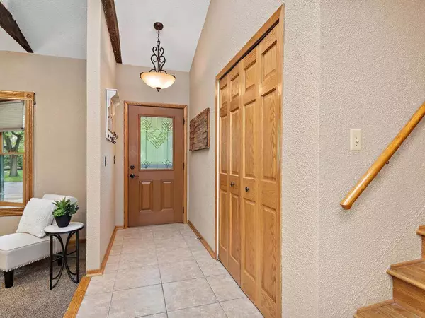 3740 Trenton LN N, Plymouth, MN 55441