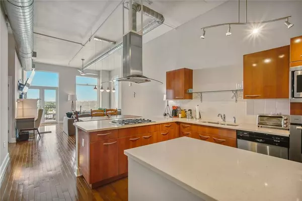 3820 Roswell RD NE #902, Atlanta, GA 30342