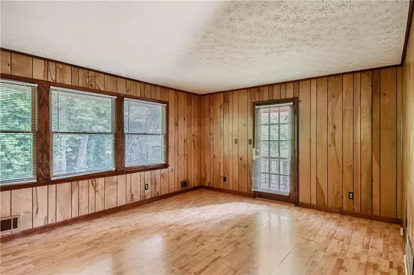 2198 Bristol CT, Jonesboro, GA 30236