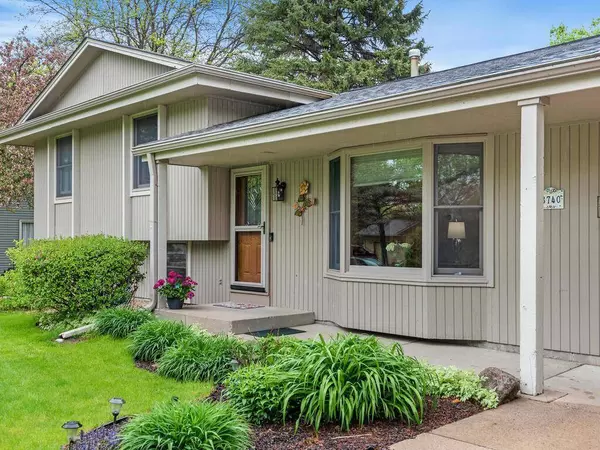 3740 Trenton LN N, Plymouth, MN 55441