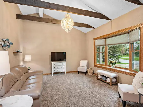 3740 Trenton LN N, Plymouth, MN 55441