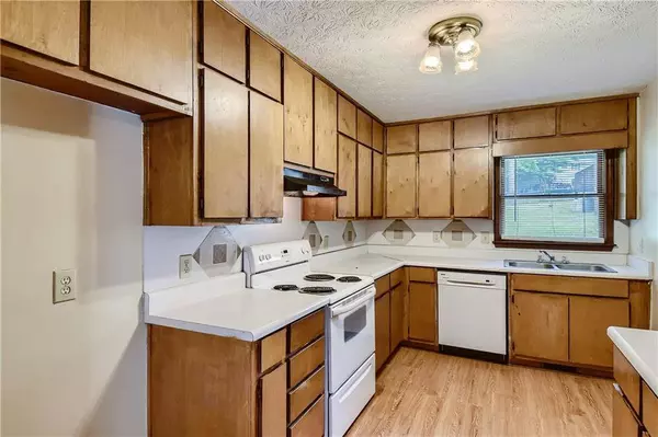 2198 Bristol CT, Jonesboro, GA 30236