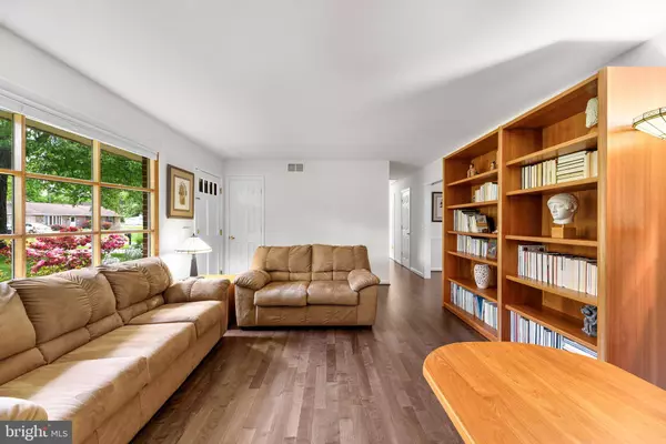 10118 MAPLEWOOD DR, Ellicott City, MD 21042