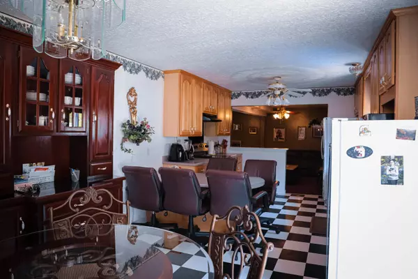 78 Yellow Hill CT, Elkhorn City, KY 41522