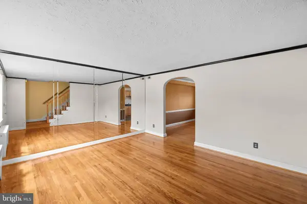 2038 SWANSEA RD, Baltimore, MD 21239