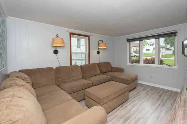 1266 Cora ST, Joliet, IL 60435