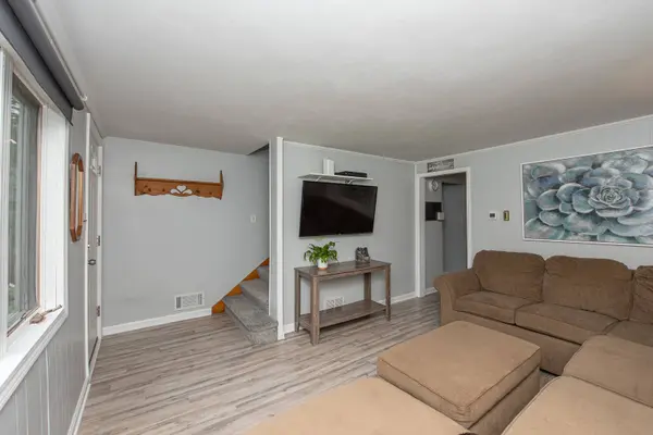 1266 Cora ST, Joliet, IL 60435