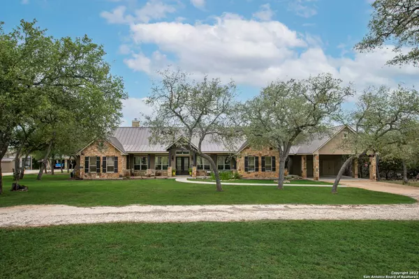 122 Canyon Ridge Dr, Boerne, TX 78006