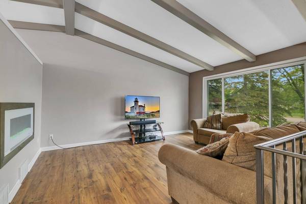 2041 Northway CIR, Saint Cloud, MN 56303