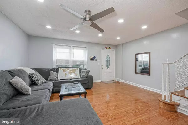 618 ADAMS AVE, Philadelphia, PA 19120