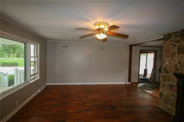 5700 S State Road 37, Elwood, IN 46036