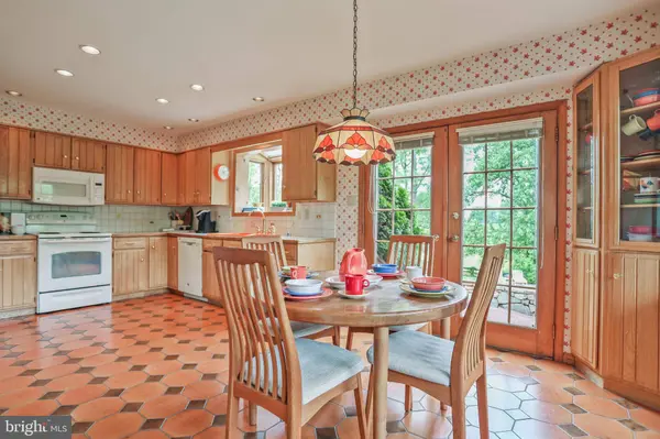 16410 HAMILTON STATION RD, Waterford, VA 20197