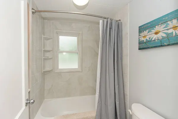 1266 Cora ST, Joliet, IL 60435