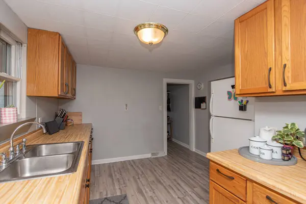 1266 Cora ST, Joliet, IL 60435