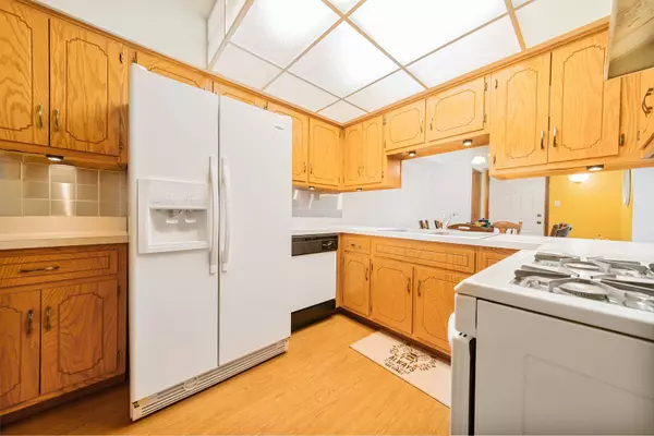 10640 Ridgeland Avenue #1C, Chicago Ridge, IL 60415