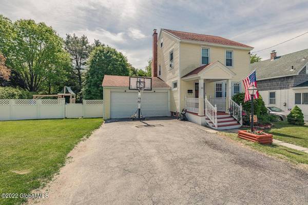 25 Henrietta  BLVD, Amsterdam, NY 12010