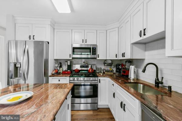 635 BARTON RUN BLVD, Marlton, NJ 08053