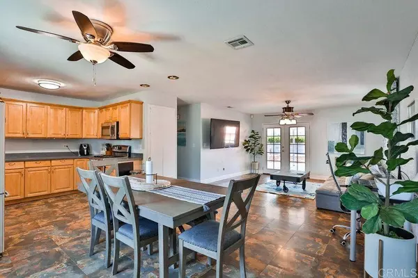 8631 Spring Vista WAY, Spring Valley, CA 91977