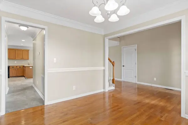 1161 Castlewood Dr, Clarksville, TN 37042