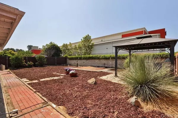 8631 Spring Vista WAY, Spring Valley, CA 91977