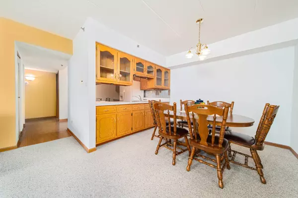 10640 Ridgeland Avenue #1C, Chicago Ridge, IL 60415