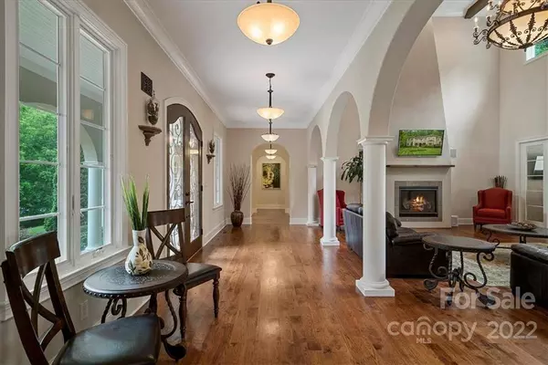 220 Logan Crossing DR, Davidson, NC 28036