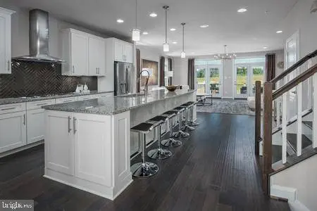 508 BARNSBURY ST, Middle River, MD 21220