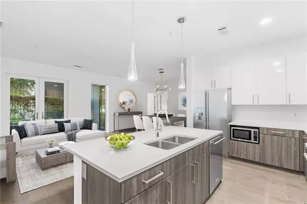 775 Juniper ST NE #520