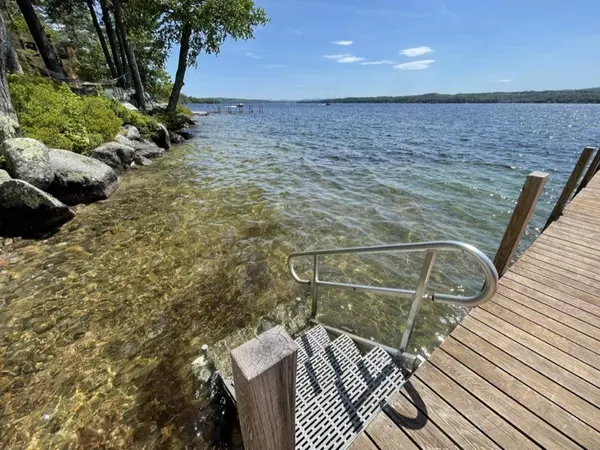 69 Eastman Shore Rd S, Laconia, NH 03246