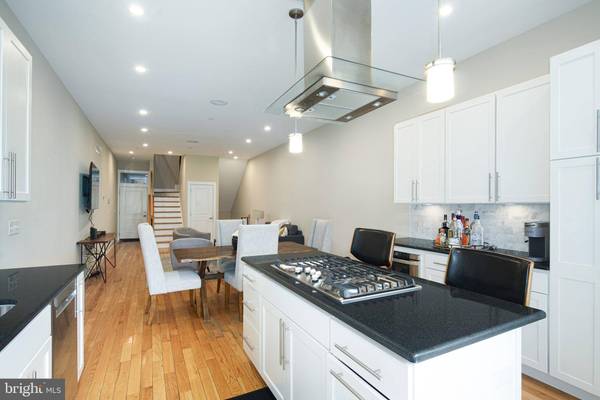 516 S FRONT ST #1, Philadelphia, PA 19147
