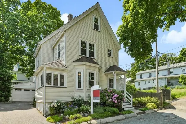 6 Wilkins Pl, Boston, MA 02131