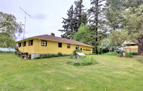 6266 Medcalf RD, Lynden, WA 98264