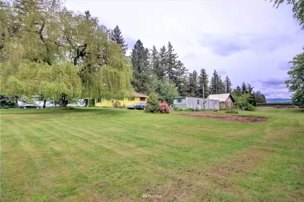 6266 Medcalf RD, Lynden, WA 98264