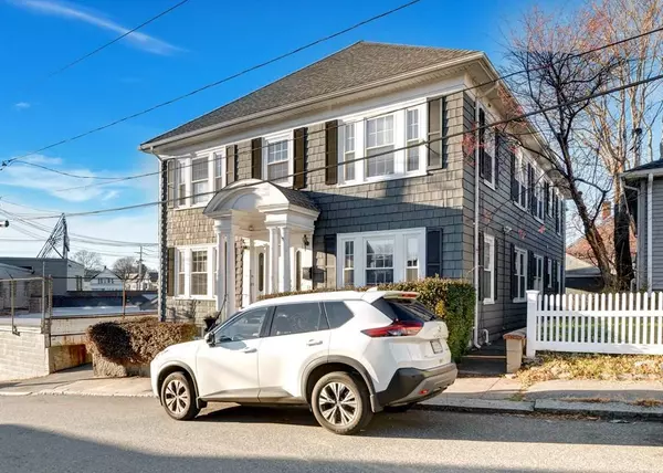 18 Ropes St #1L, Salem, MA 01970