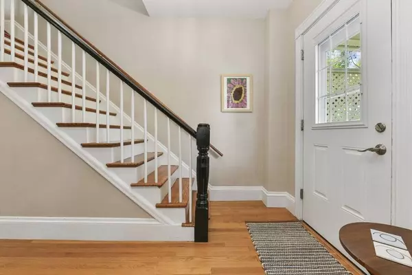 6 Wilkins Pl, Boston, MA 02131