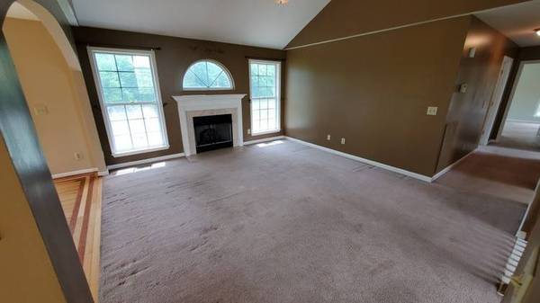 67 Oak Valley Dr, Spring Hill, TN 37174