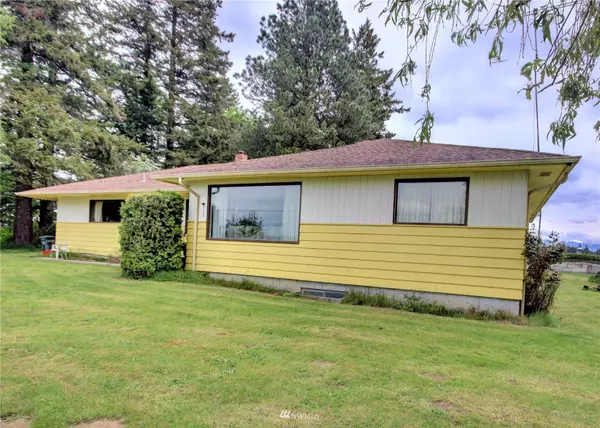 6266 Medcalf RD, Lynden, WA 98264