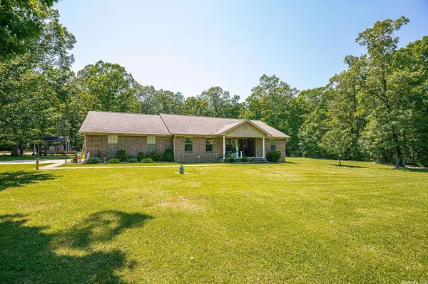 10024 Pepperidge Road, Pine Bluff, AR 71603