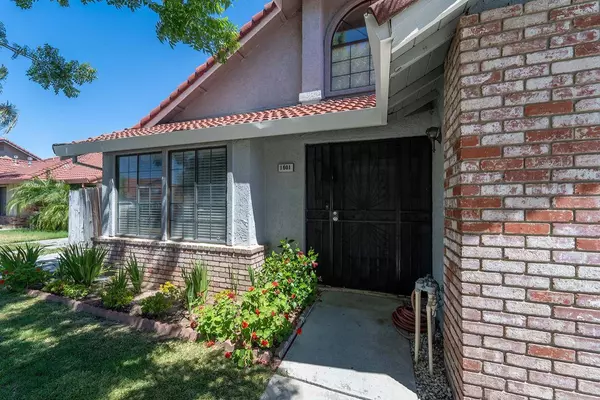 1601 Sungate DR, Ceres, CA 95307